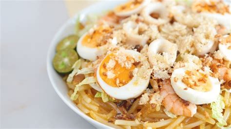 How Do You Know If It's Pancit Luglog, Palabok, Or Pancit .